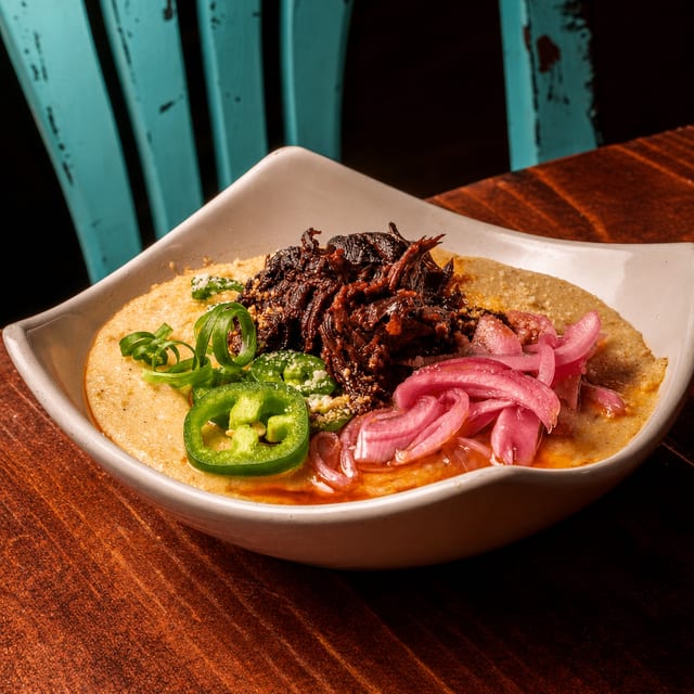 Grits & Guisada.